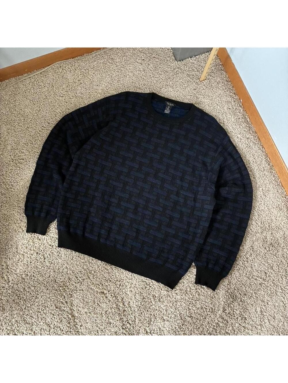 Men's Black and Navy Jumper